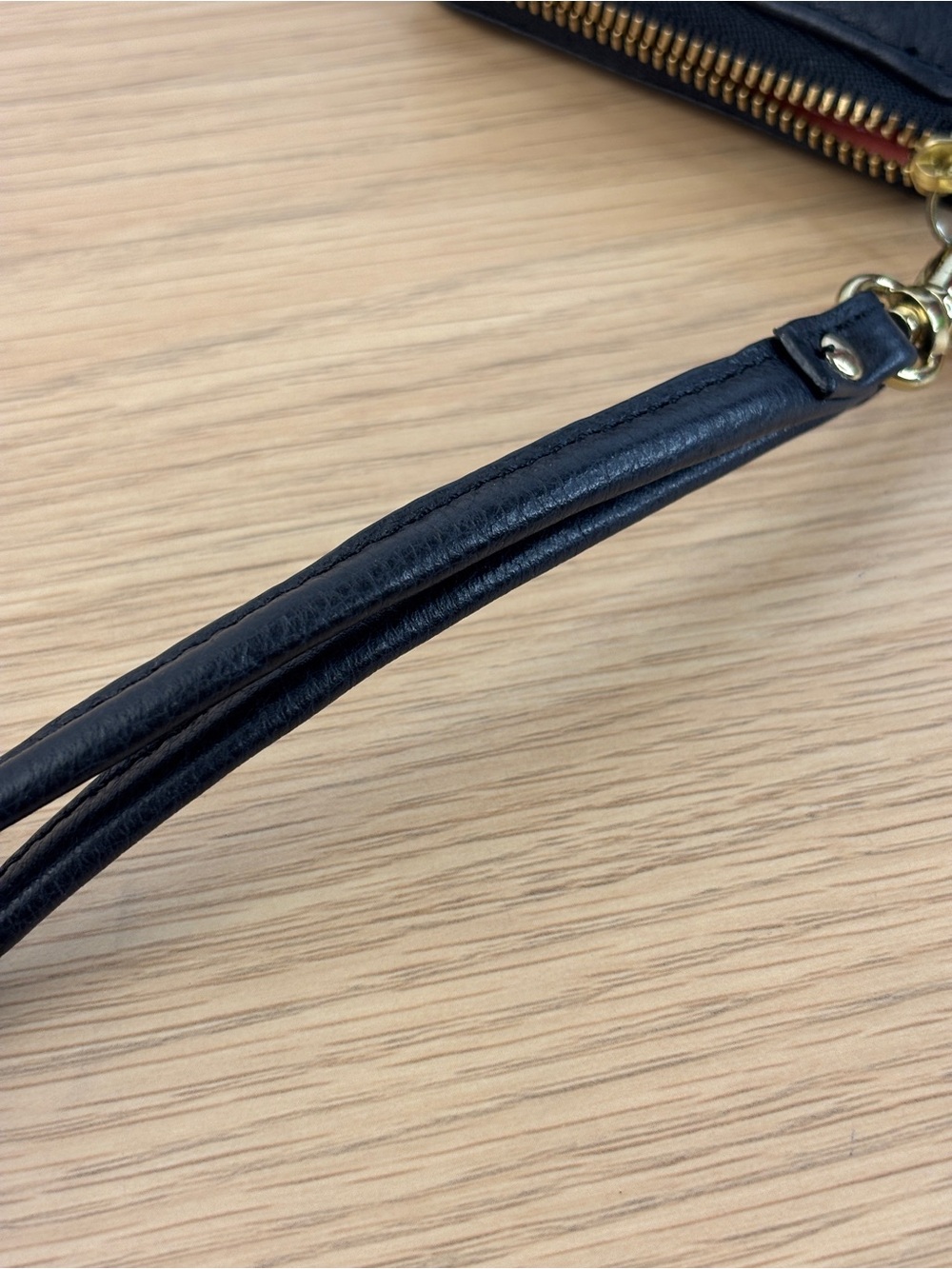 Fossil Black‎ Star-Studded Leather Zip-Around Wristlet Wallet/Clutch - Picture 8 of 11